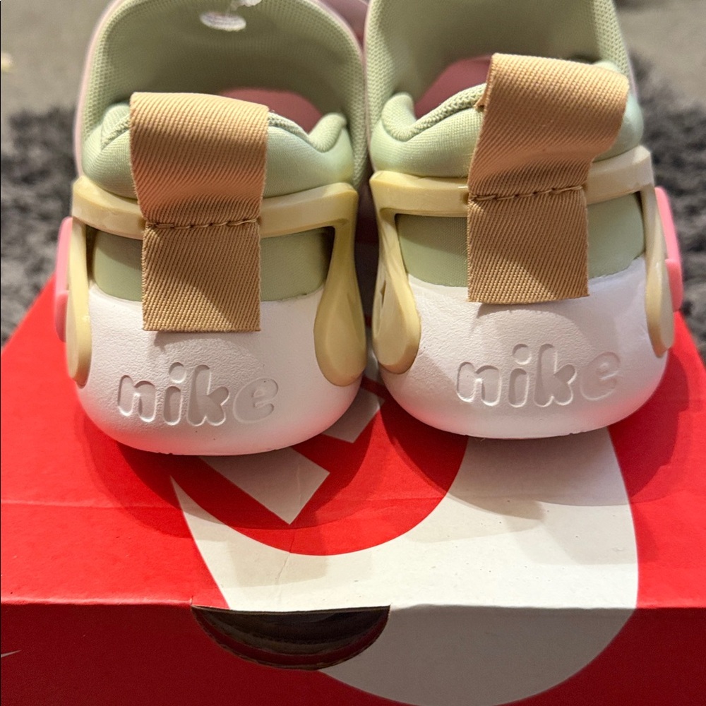 NWT* Nike Flyease Dynamo Go sz 1Y - Picture 4 of 10